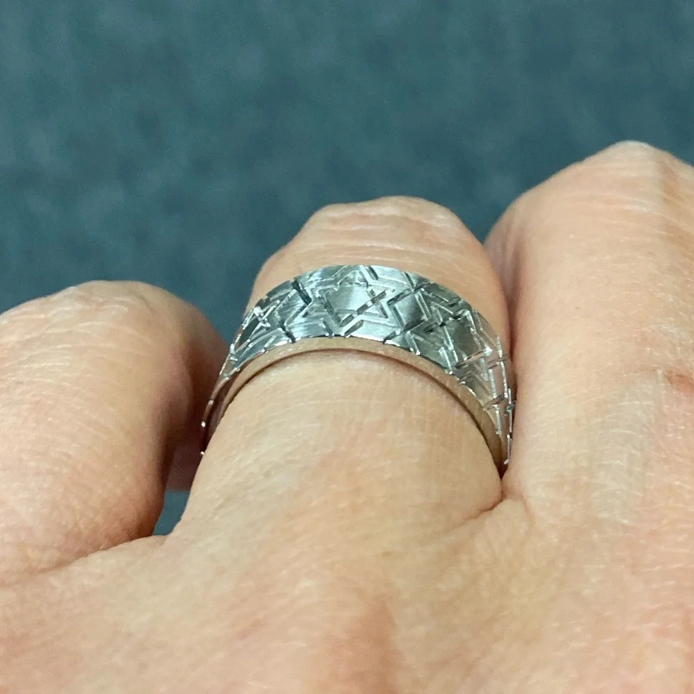 N/A 8mm wedding
